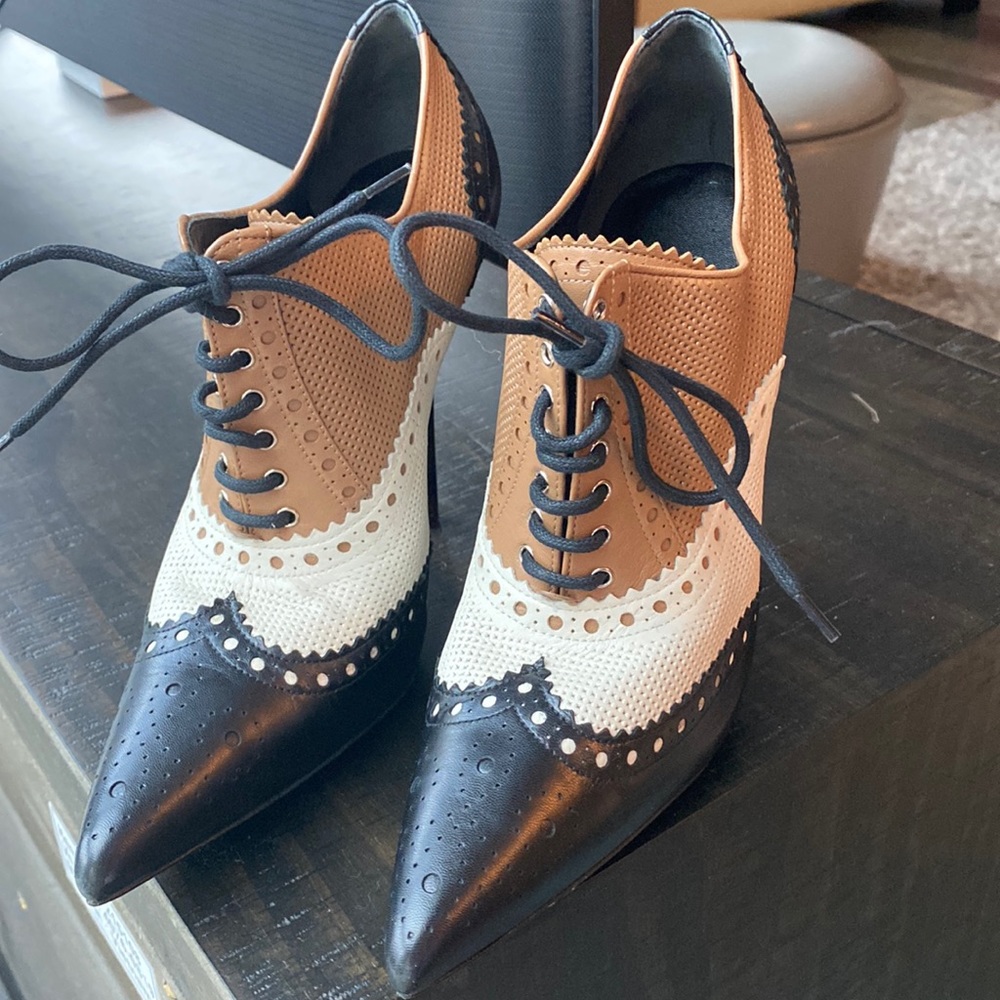 Gucci Shoes Size 35.5